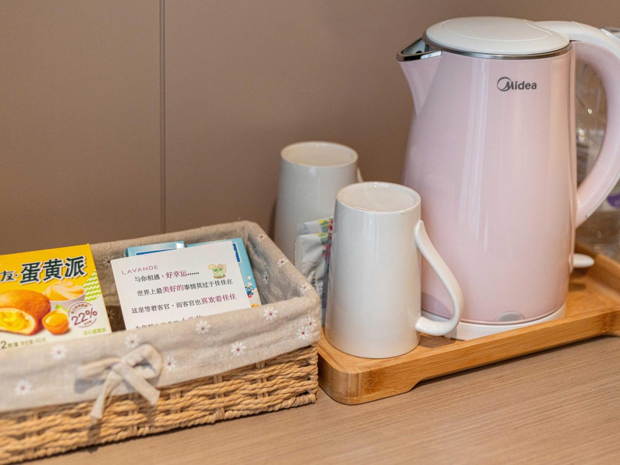 Lavande International Hotel Guangzhou Taikoo Hui Square Shipaiqiao Metro Station Branch - Free Shuttle Bus To Canton Fair Complex During Canton Fair Period & Free Vpn Internet Access Exterior foto
