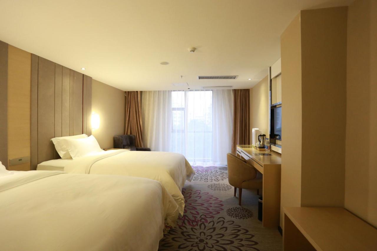 Lavande International Hotel Guangzhou Taikoo Hui Square Shipaiqiao Metro Station Branch - Free Shuttle Bus To Canton Fair Complex During Canton Fair Period & Free Vpn Internet Access Exterior foto