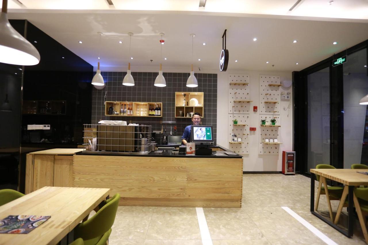 Lavande International Hotel Guangzhou Taikoo Hui Square Shipaiqiao Metro Station Branch - Free Shuttle Bus To Canton Fair Complex During Canton Fair Period & Free Vpn Internet Access Exterior foto